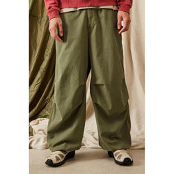 2023 High Quality Custom Outdoor Streetwear Camo Baggy Cargo Pants Custom Parachute Pants Men